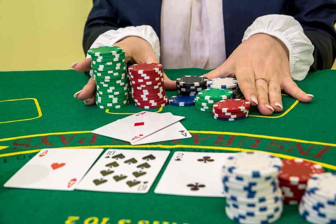 New World Casino Hotel cùng Poker siêu chất